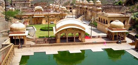 Galtaji temple in jaipur – Picture of Galtaji Temple Jaipur Rajasthan